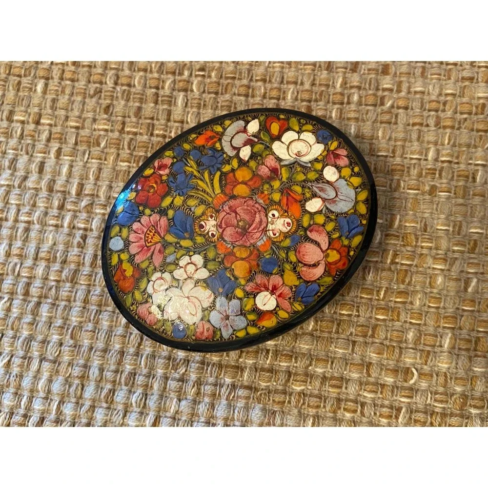 Vintage Kashmir India Hand Painted Floral Papier Mache Trinket Box‎ Oval Lacquer